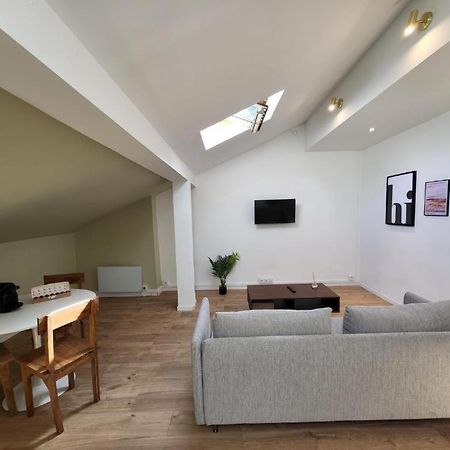 Le Nerolii Apartment ลียง ภายนอก รูปภาพ