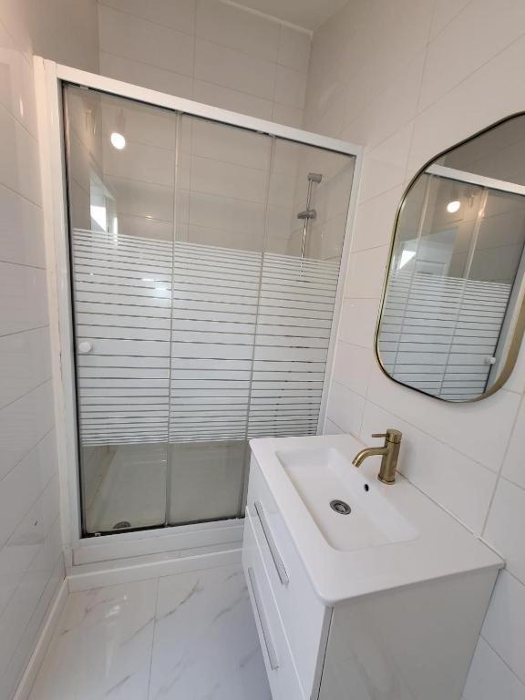 Le Nerolii Apartment ลียง ภายนอก รูปภาพ