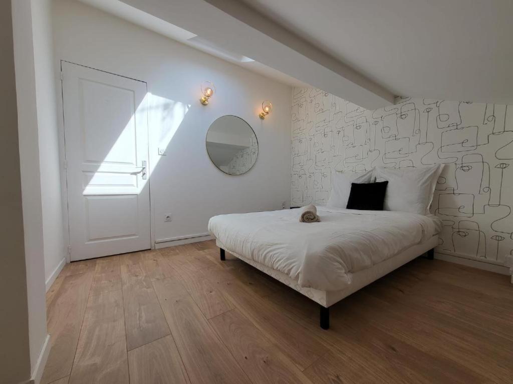 Le Nerolii Apartment ลียง ภายนอก รูปภาพ